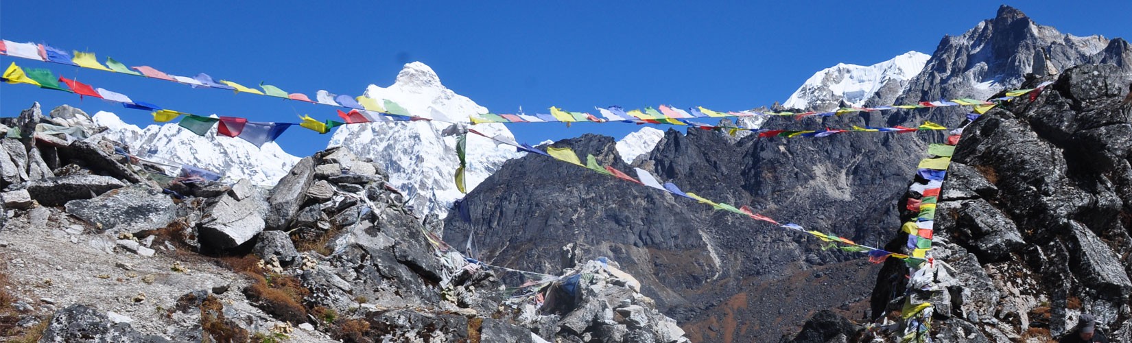 Kanchenjunga Round Trek Sele- la pass 