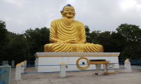 Buddha Statue on the way to kali Temple 