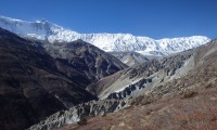 way to Tilicho Lake 