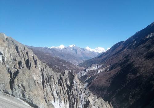 Mesokanta pass trekking with tilicho lake